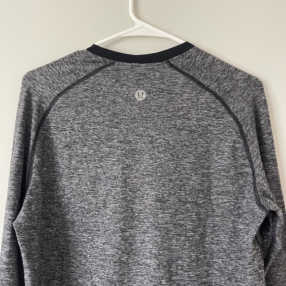 Lululemon Grey Long Sleeve Top - Picture 4 of 5
